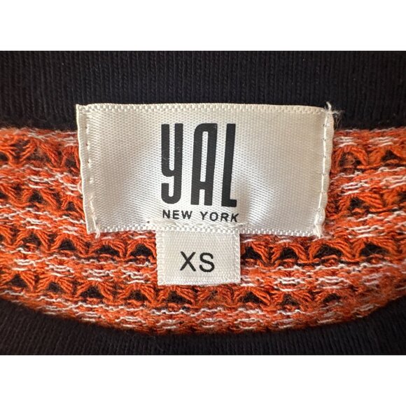 Yal New York XS Womens Sweater Red Black Houndstooth Knit - Picture 3 of 13